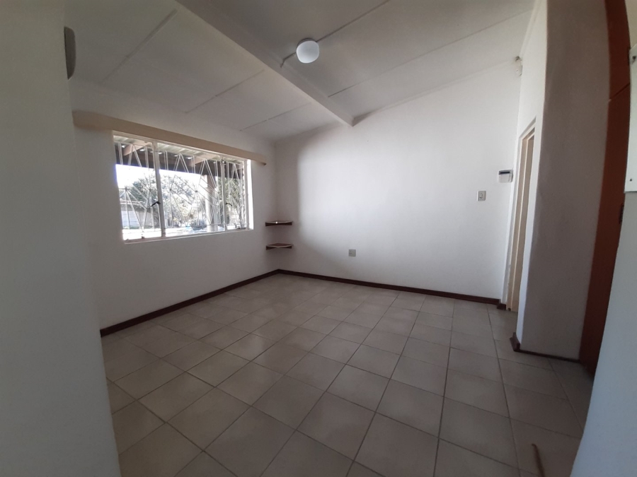 To Let 3 Bedroom Property for Rent in Potchefstroom South North West